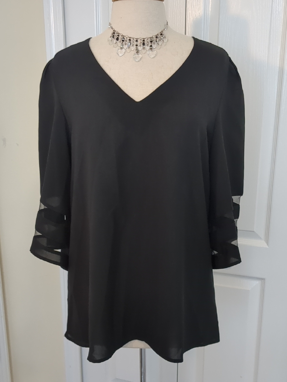 Black womens V-Neck Chiffon Women's Top 3/4 Sleeve Large